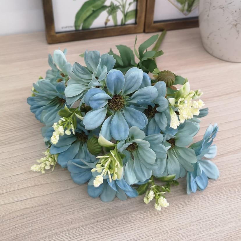 Искусственные цветы в Омске | Цветы искусственные «Ромашки с бутонами», голубые, букет