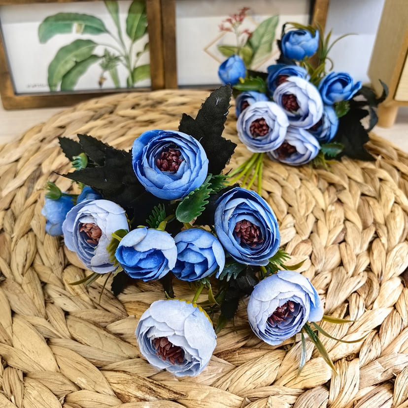 Искусственные цветы в Омске | Цветы искусственные «Камелии», голубые, букет